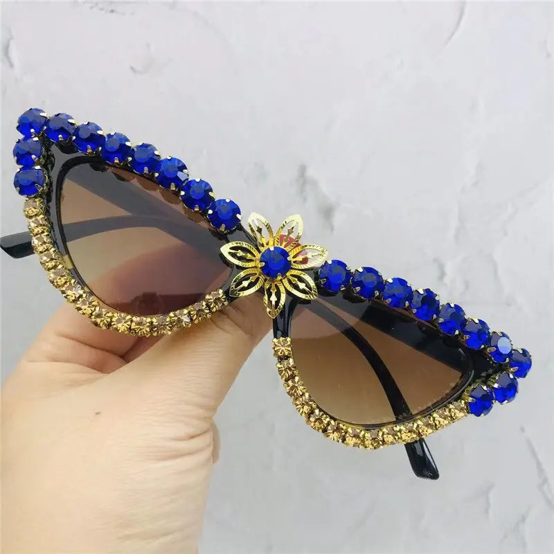 Diamond Sunglasses For Women Luxury Brand Cat Eye Crystal Flower Sun Glasses Black Vintage Rhinestone Glasses eprolo